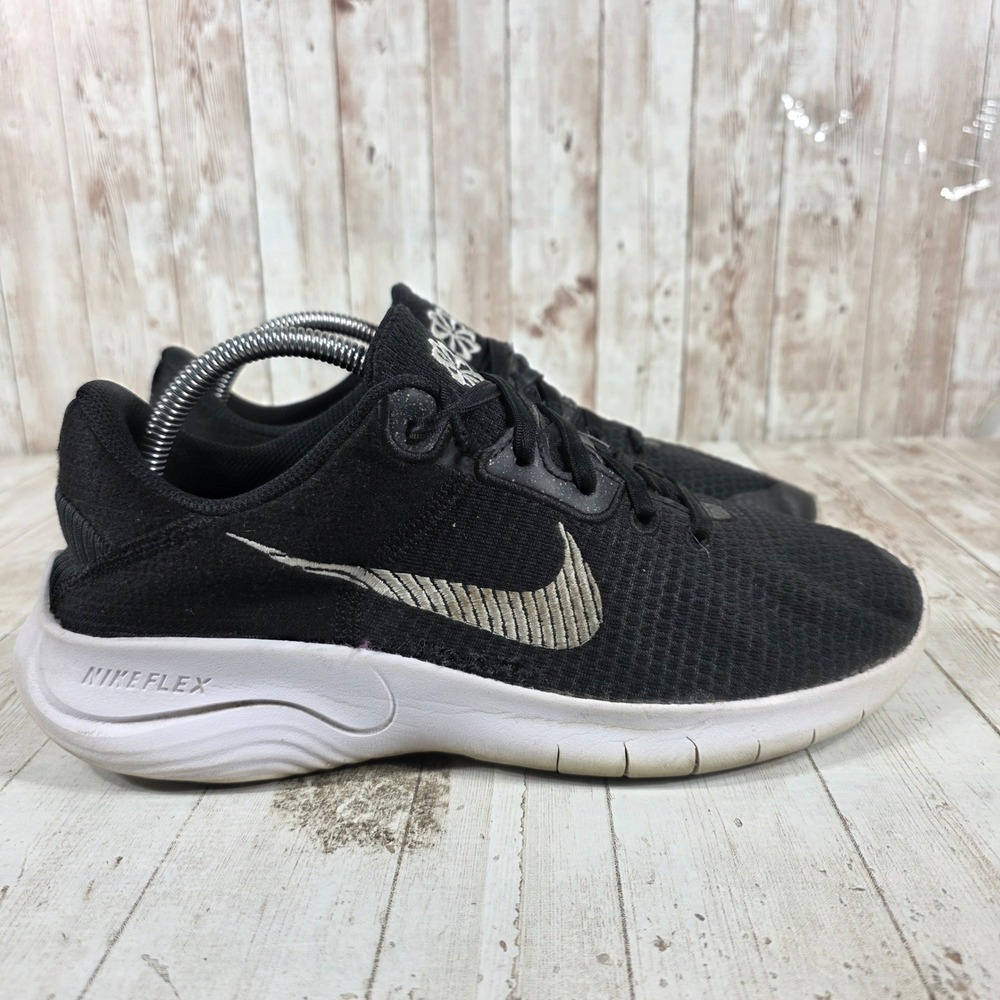 Nike Flex Experience Run 11 Next Nature Black White Silver DD9283-001 Womens 10